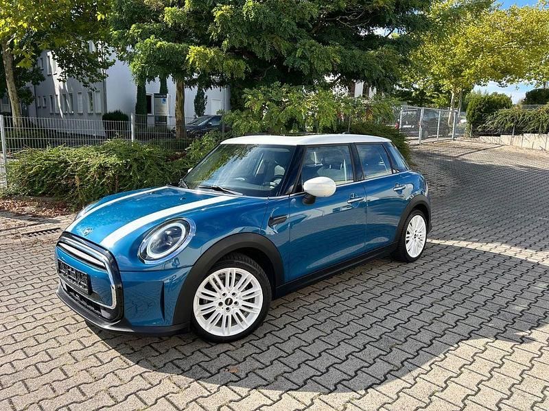Blau Gebraucht 2021 Mini Cooper Classic Kleinwagen | 16.980 € (Superpreis) - Bild 1/4
