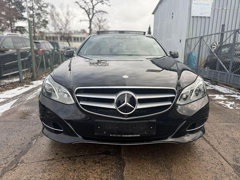 Gebraucht Mercedes E350 306 PS (225 kW) 2014 Schwarz Limousine