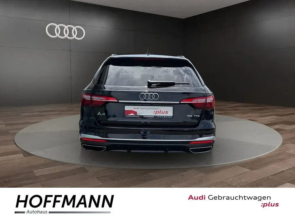Gebraucht Audi A4 S-Line 163 PS (119 kW) 2023 Mythosschwarz metallic Kombi