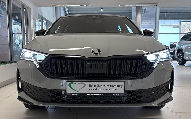 Neu Skoda Octavia SportLine 150 PS (110 kW) 2026 Grau Kombi