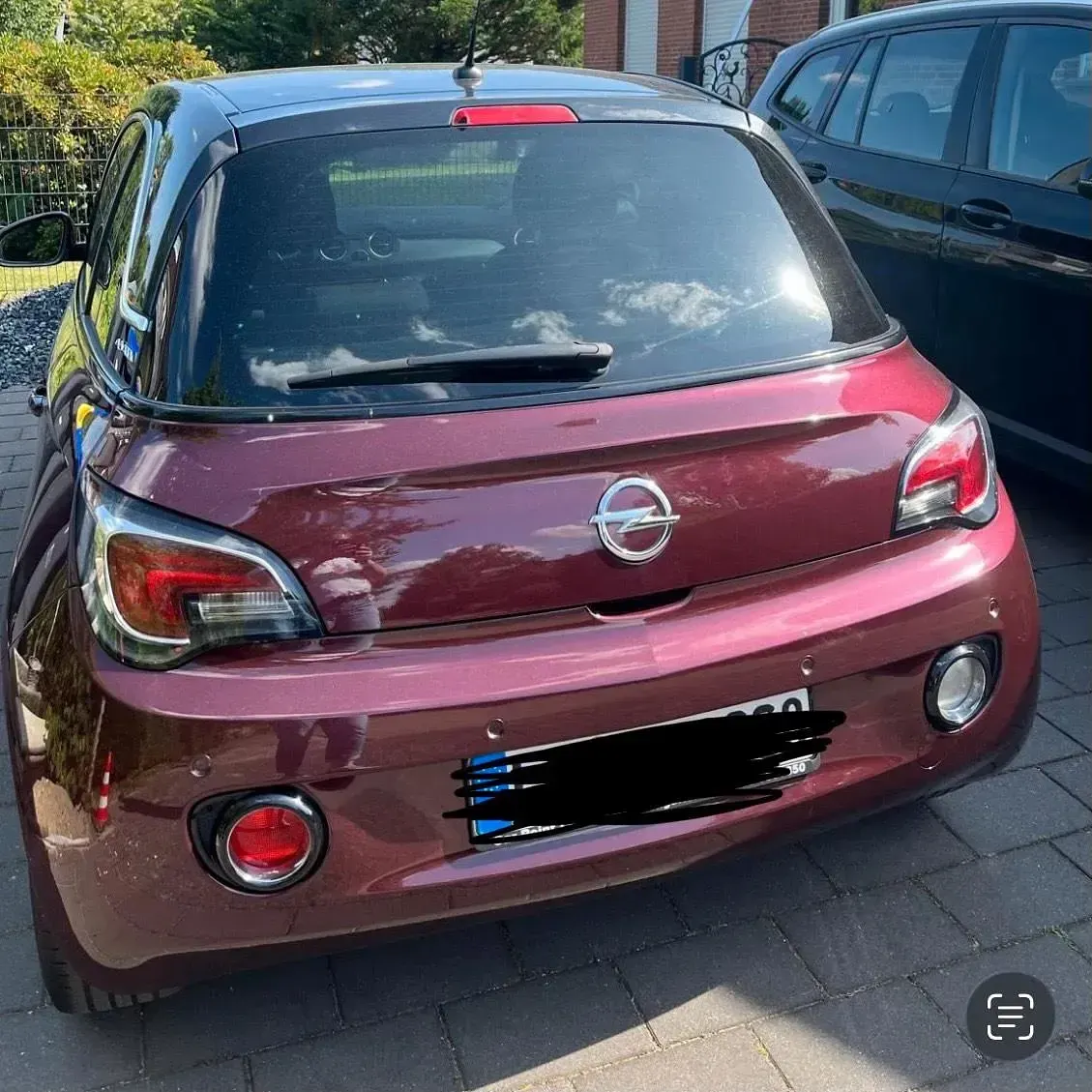 Używany Opel Adam 100 KM (73 kW) 2014 Czerwony Hatchback