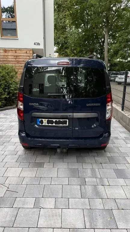 Gebraucht Dacia Dokker Essentiel 102 PS (75 kW) 2016 Blau Van / Kleinbus
