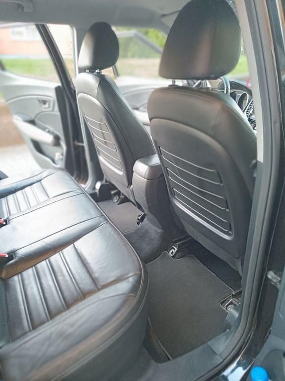 Gebraucht SsangYong Tivoli Sapphire 116 PS (85 kW) 2018 Schwarz SUV