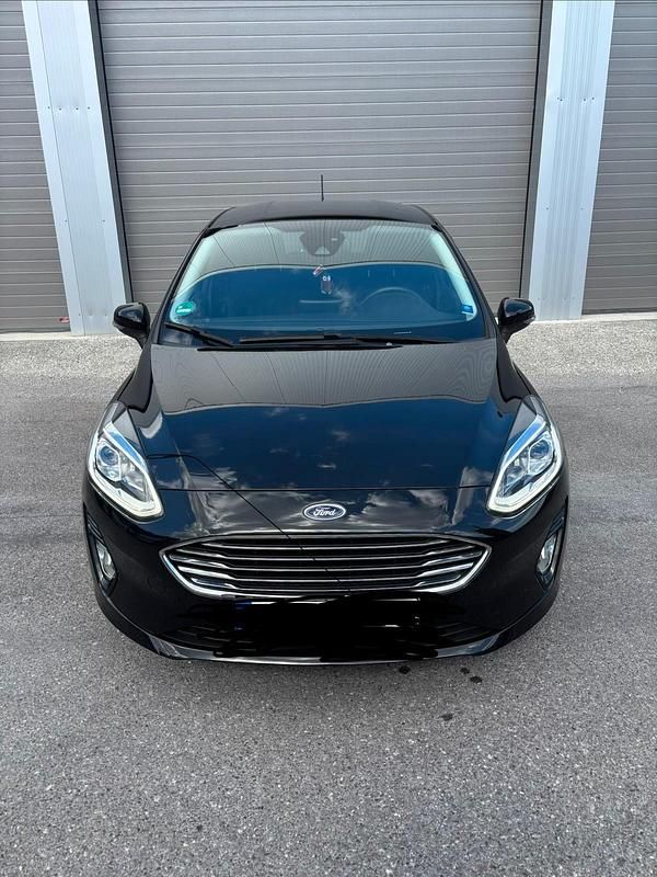 Gebraucht Ford Fiesta Titanium 95 PS (69 kW) 2021 Schwarz Kleinwagen