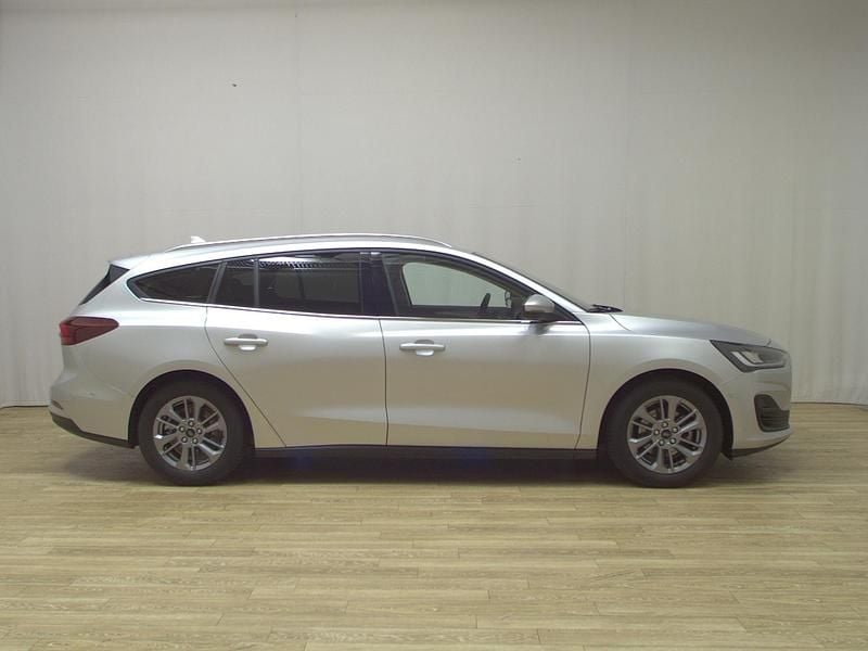 Gebraucht Ford Focus Titanium X 116 PS (85 kW) 2024 Polarsilber metallic Limousine