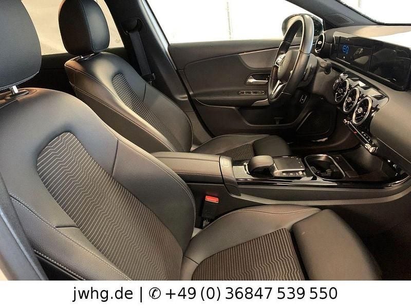 Gebraucht Mercedes A250 Progressive 218 PS (160 kW) 2020 Weiß Limousine