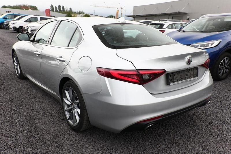 Gebraucht Alfa Romeo Giulia Ti 190 PS (139 kW) 2020 Grigio silverstone metallic Limousine