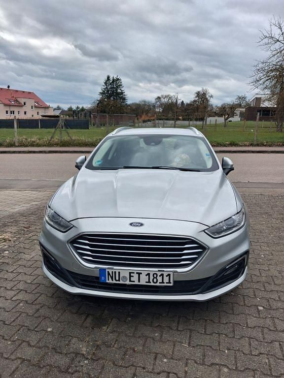 Gebraucht Ford Mondeo Titanium 150 PS (110 kW) 2021 Silber Limousine