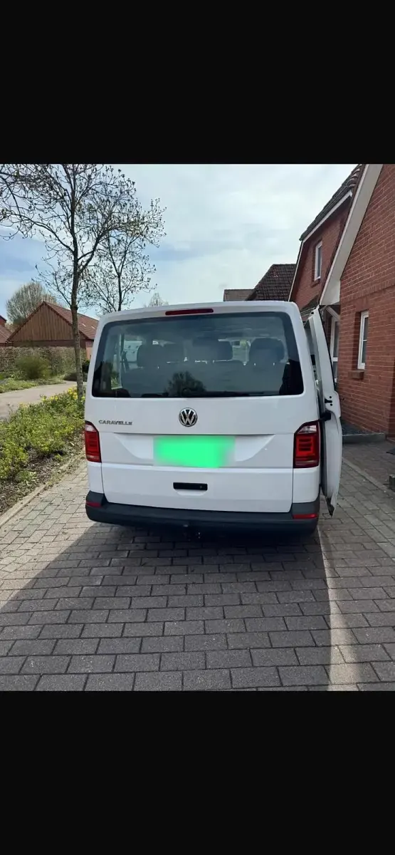 Gebraucht VW Caravelle 102 PS (75 kW) 2016 Weiß Van