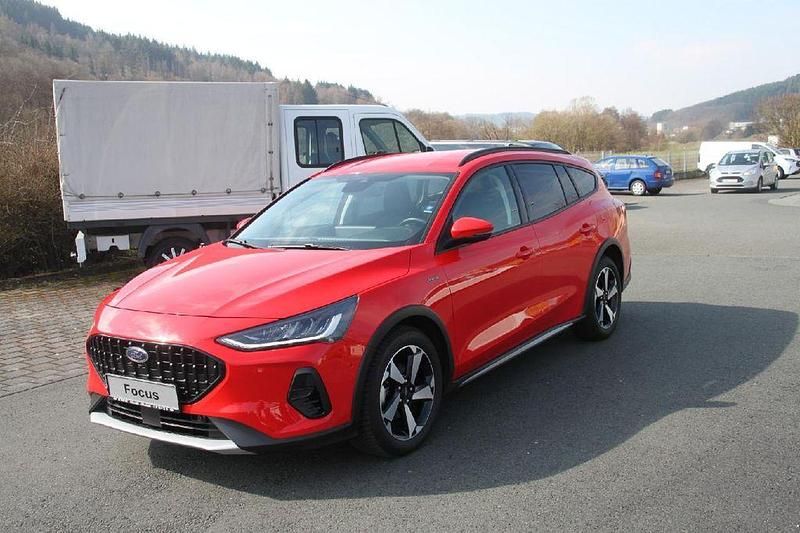 Gebraucht Ford Focus Active X 116 PS (85 kW) 2024 Rot Limousine