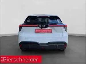 Neu MG MG4 EV 139 kW (190 PS) 2026 Weiß (arctic white) Kleinwagen