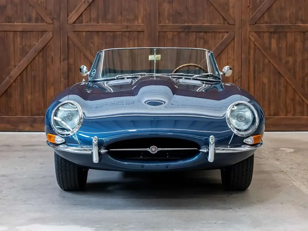 Gebraucht Jaguar E-Type 265 PS (194 kW) 1963 Opalescent dark blue Cabrio