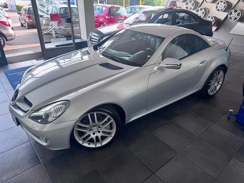 Silber Gebraucht 2008 Mercedes SLK200 Sport Cabrio | 14.900 € (Etwas zu teuer) - Bild 1/4