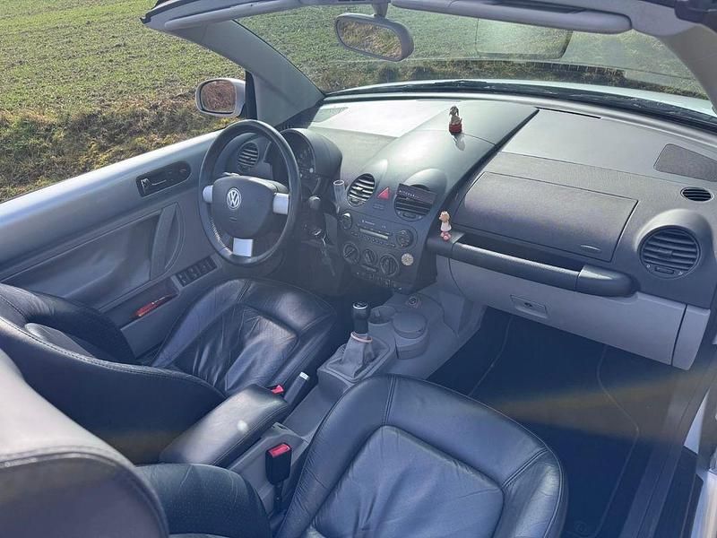 Gebraucht VW Beetle Cabriolet 102 PS (75 kW) 2004 Silber Cabrio