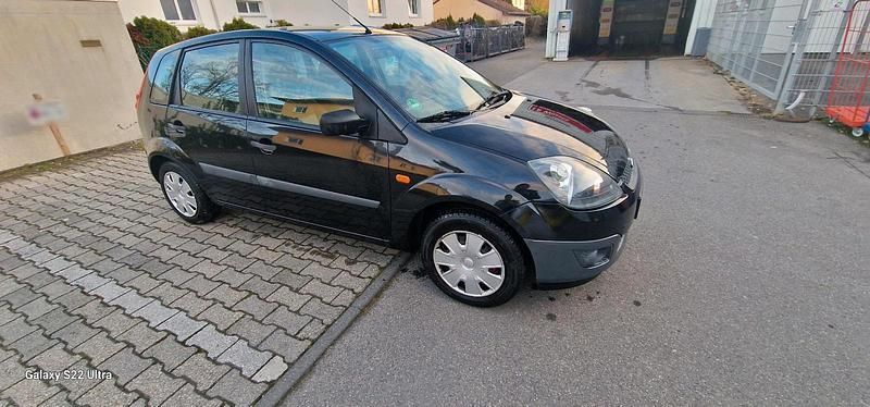 Gebraucht Ford Fiesta 77 PS (56 kW) 2006 Schwarz Kleinwagen