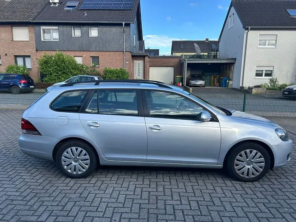 Gebraucht VW Golf VII Match 86 PS (63 kW) 2012 Silber Kombi
