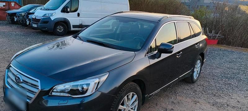 Gebraucht Subaru Outback 147 PS (108 kW) 2015 Schwarz Kombi