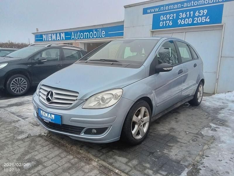 Gebraucht Mercedes B200 136 PS (100 kW) 2005 Blau Van / Kleinbus