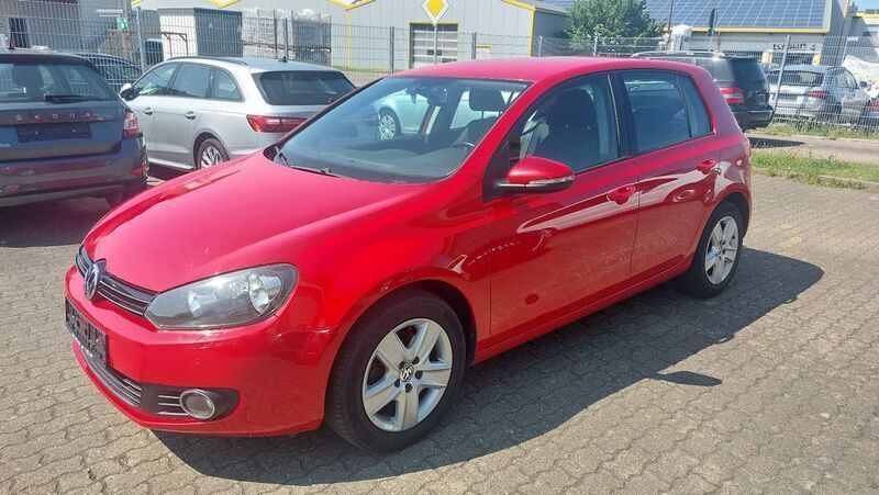Rot Gebraucht 2009 VW Golf VI Comfortline Limousine | 5.950 € (Fairer Preis) - Bild 1/4