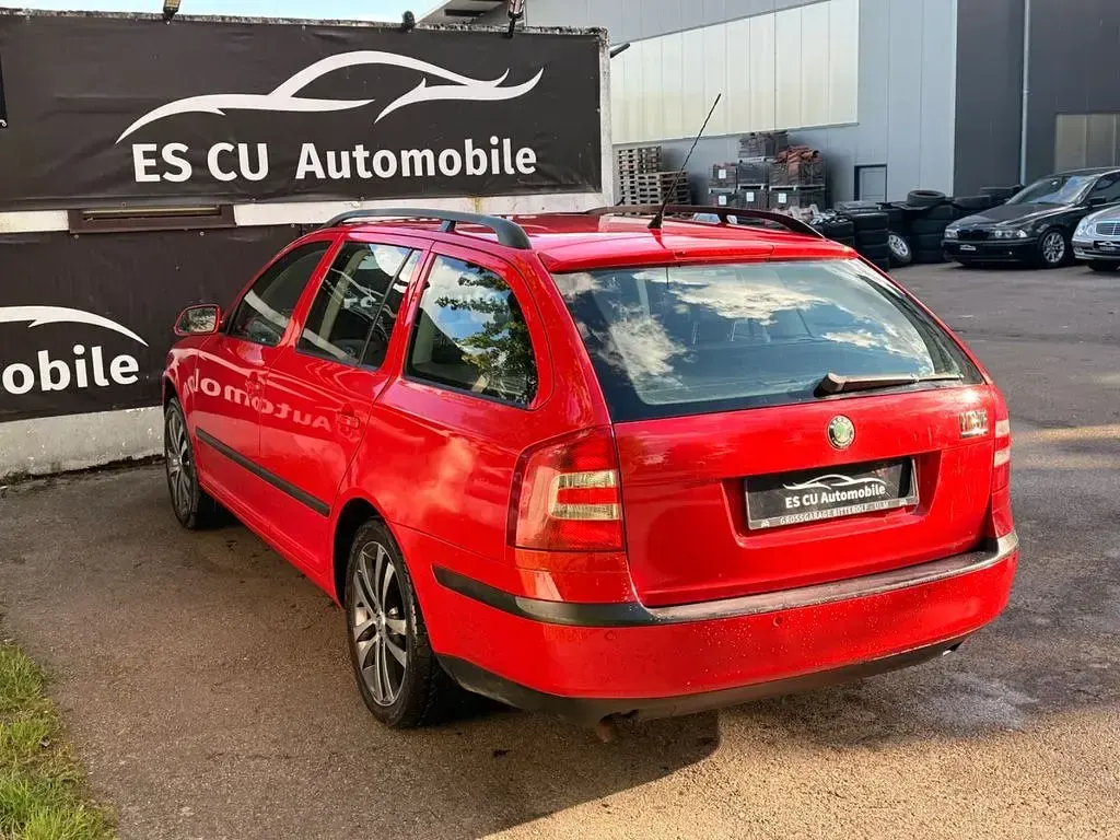 Gebraucht Skoda Octavia Team Edition 116 PS (85 kW) 2008 Rot Kombi