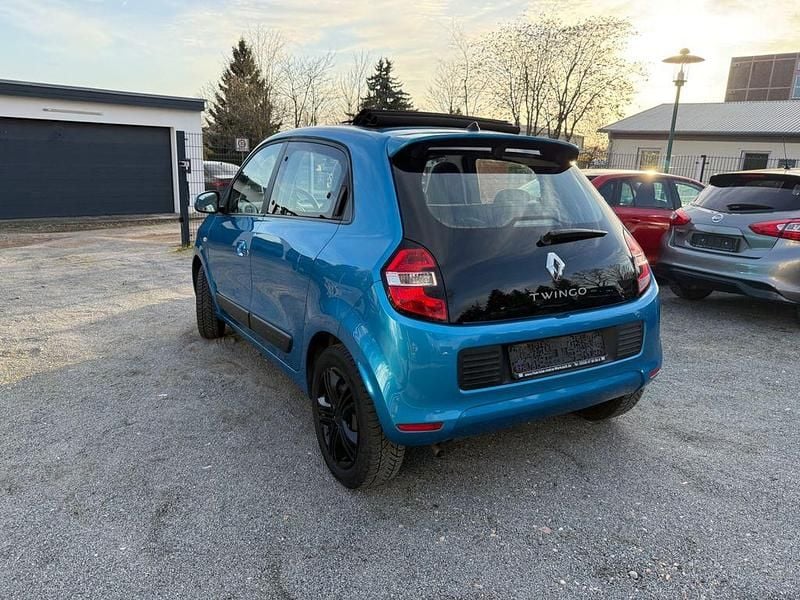 Second-hand Renault Twingo 71 CP (52 kW) 2015 Albastru Hatchback