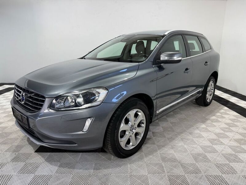 Grau Gebraucht 2015 Volvo XC60 SUV | 19.499 € (Fairer Preis) - Bild 1/4