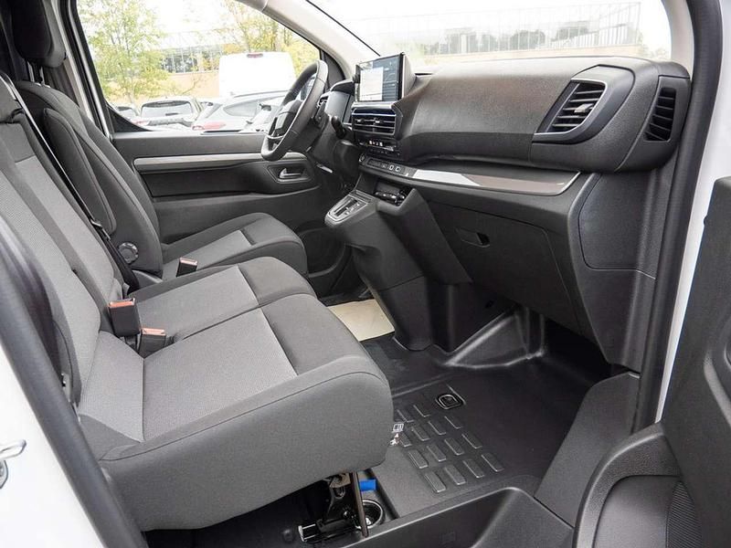 Gebraucht Peugeot e-Expert 100 kW (136 PS) 2024 Weiß Van