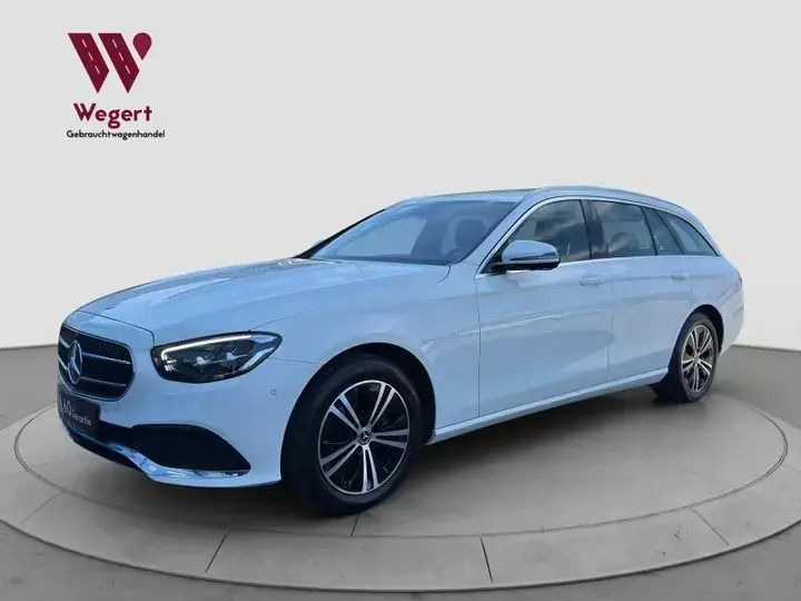 Polarweiss unilack Gebraucht 2020 Mercedes E200 Kombi | 28.950 € (Fairer Preis) - Bild 1/4