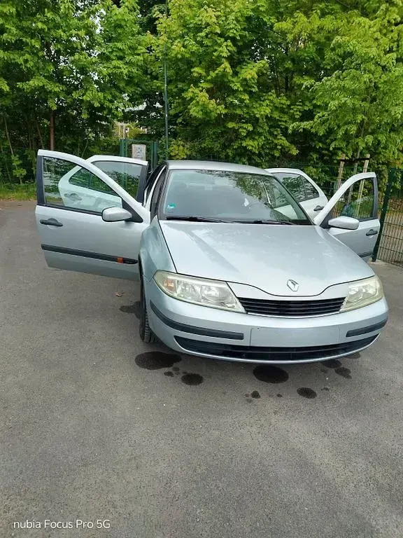 Occasion Renault Laguna 107 ch (78 kW) 2000 Gris Berline