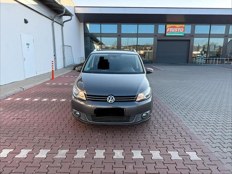 Grau Gebraucht 2011 VW Touran Van / Kleinbus | 15.000 € - Bild 1/4