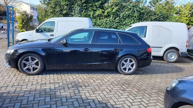 Second-hand Audi A4 Comfort 190 CP (139 kW) 2010 Negru Break