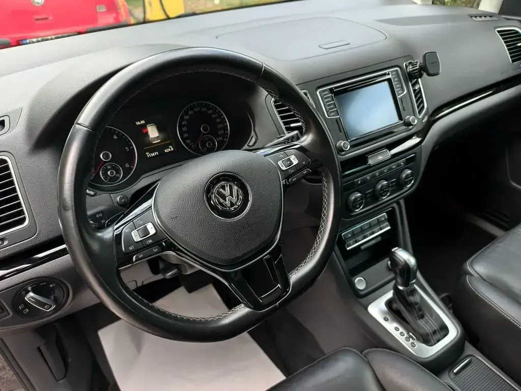 Gebraucht VW Sharan Highline 184 PS (135 kW) 2015 Schwarz Van / Kleinbus