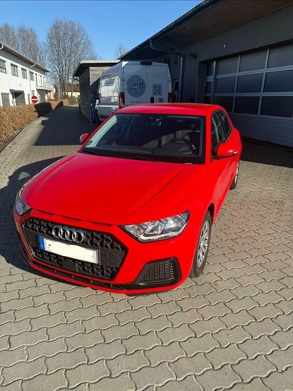 Gebraucht Audi A1 Sportback 116 PS (85 kW) 2019 Rot Kleinwagen