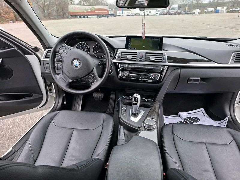 Gebraucht BMW 320 184 PS (135 kW) 2017 Weiß Limousine