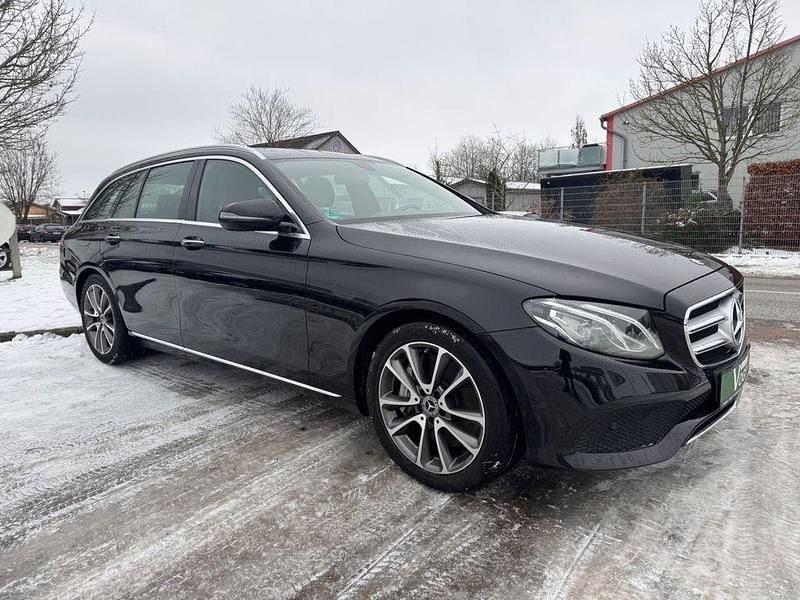 Gebraucht Mercedes E350 Avantgarde 258 PS (189 kW) 2017 Schwarz Kombi
