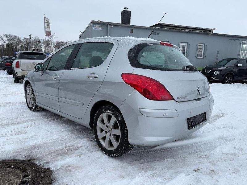 Gebraucht Peugeot 308 Sport 120 PS (88 kW) 2007 Silber Limousine