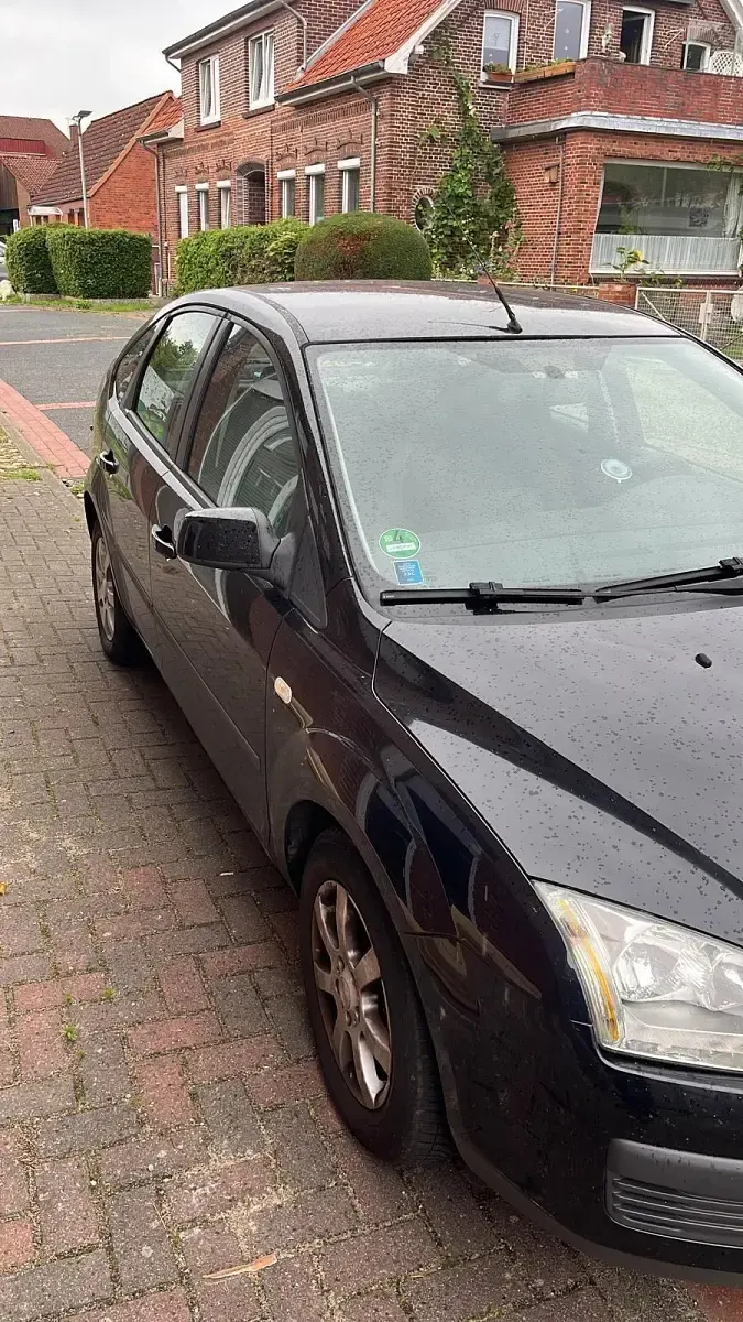 Gebraucht Ford Focus 101 PS (74 kW) 2006 Schwarz Kleinwagen