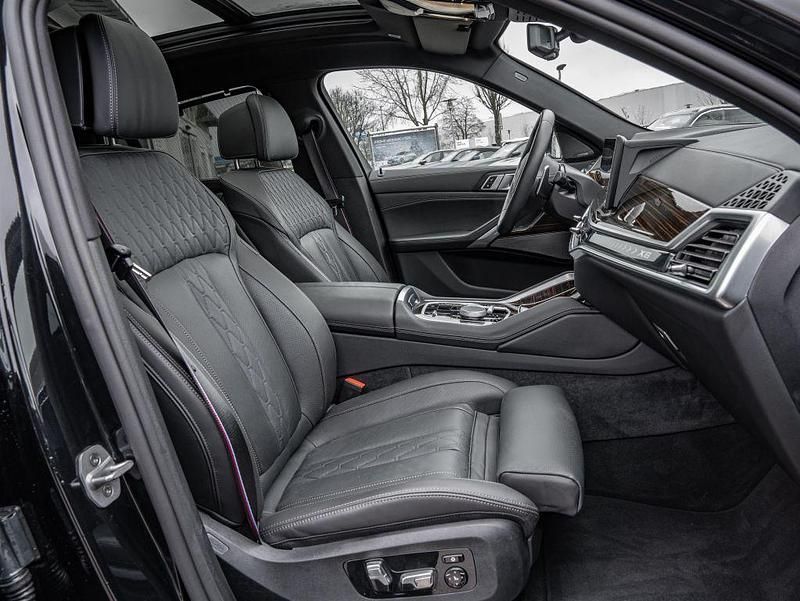 Gebraucht BMW X6 M Sport 286 PS (210 kW) 2025 Schwarz SUV