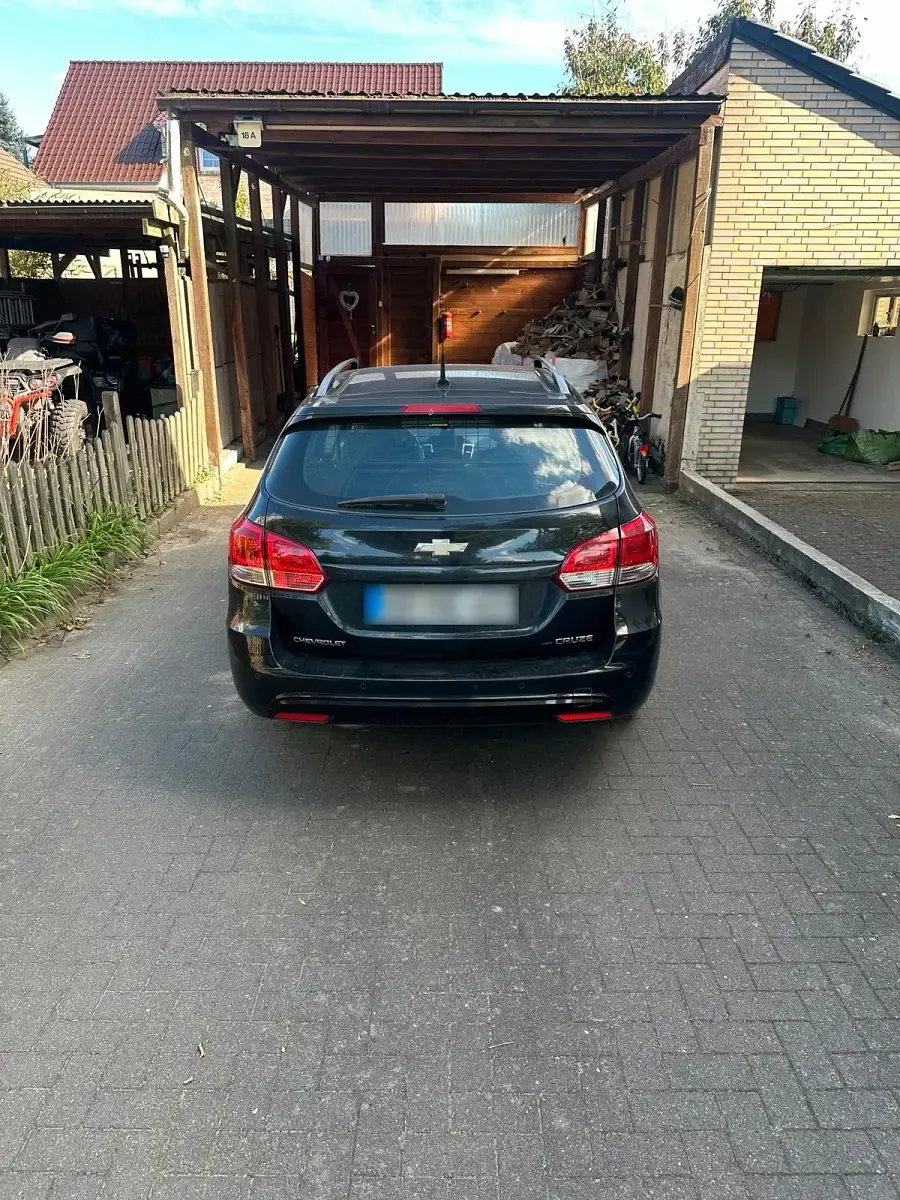 Gebraucht Chevrolet Cruze 163 PS (119 kW) 2013 Schwarz Kombi