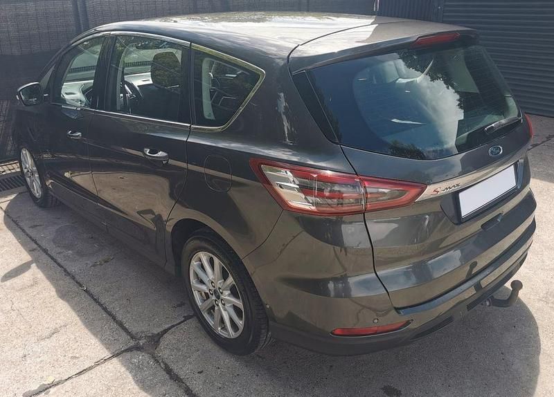 Gebraucht Ford S-MAX S 160 PS (117 kW) 2018 Grau Van / Kleinbus