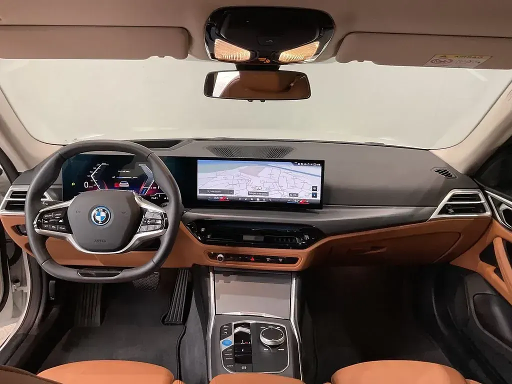 Gebraucht BMW i4 210 kW (286 PS) 2025 Weiß Limousine