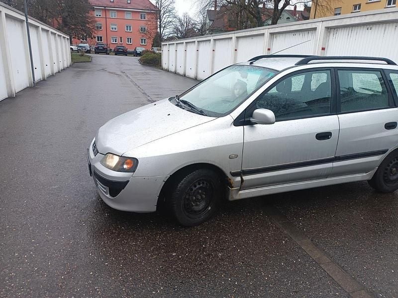 Gebraucht Mitsubishi Space Star 114 PS (83 kW) 2006 Silber Kombi