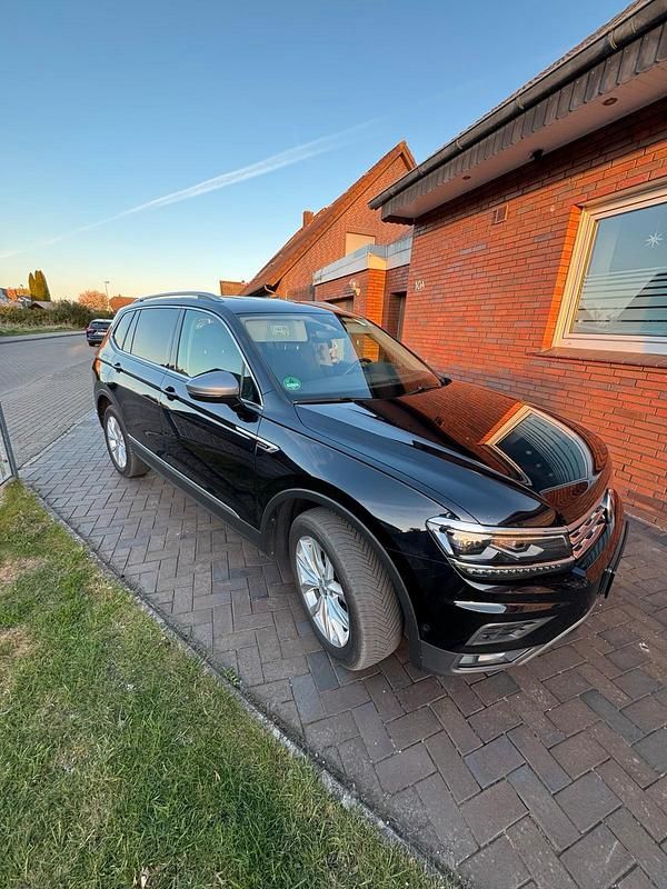 Schwarz Gebraucht 2019 VW Tiguan Allspace SUV | 20.000 € - Bild 1/4