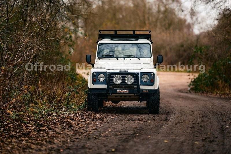 Gebraucht Land Rover Defender 122 PS (89 kW) 2006 Weiß Kombi