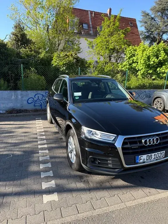 Używany Audi Q5 190 KM (139 kW) 2019 Czarny SUV