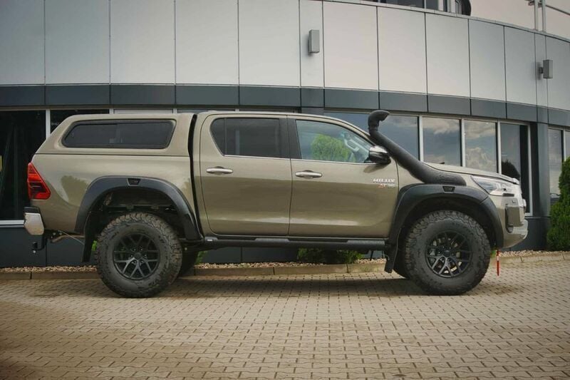 Marlingrau Neu 2024 Toyota HiLux Abholung | 79.900 € - Bild 1/4