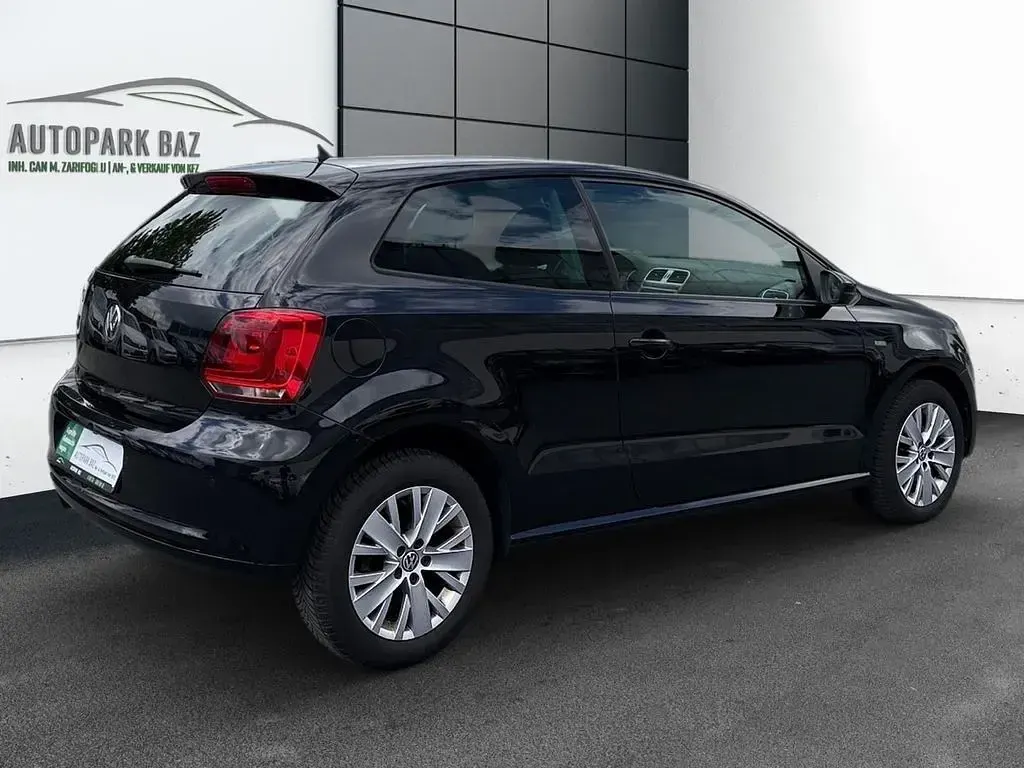 Gebraucht VW Polo Life 90 PS (66 kW) 2013 Schwarz Kleinwagen