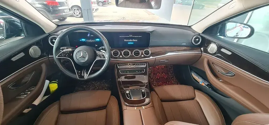 Gebraucht Mercedes E400 Exclusive 330 PS (242 kW) 2021 Schwarz Limousine