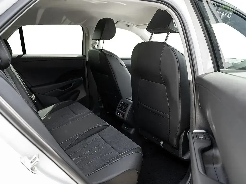 Neu VW T-Roc Style 150 PS (110 kW) 2026 Pure white SUV