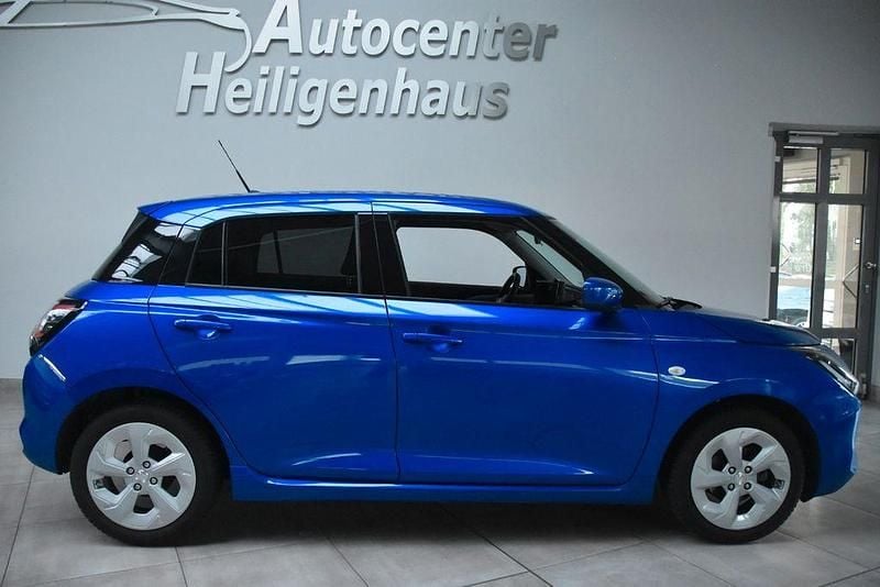 Gebraucht Suzuki Swift Comfort 83 PS (61 kW) 2025 Blau Kleinwagen